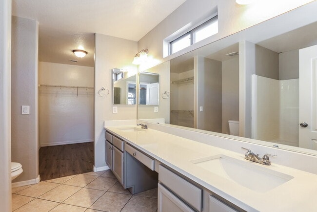 Building Photo - 3251 W Jessica Ln