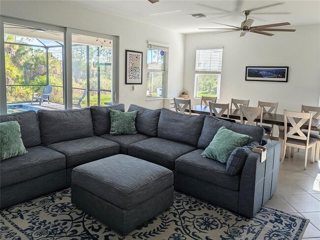 Building Photo - 11296 Pinot Dr