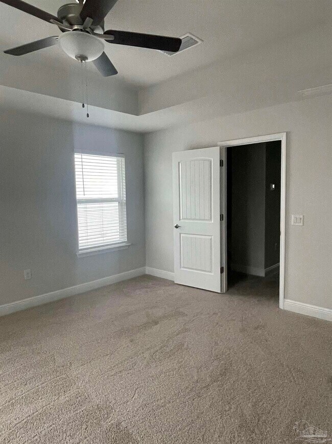 Building Photo - 384 Hilburn Ln