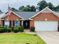 Building Photo - 679 Kensington Ct SE