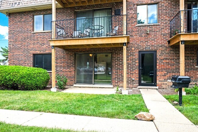 Building Photo - 1472 Carol Ct
