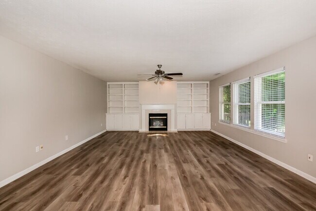Building Photo - 749 Morgan Way