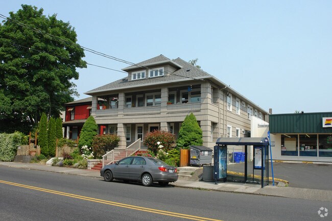 Primary Photo - Belmont Arms