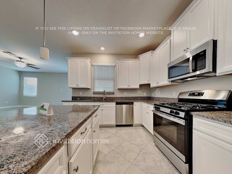 Building Photo - 2923 Gridiron Garden Isle