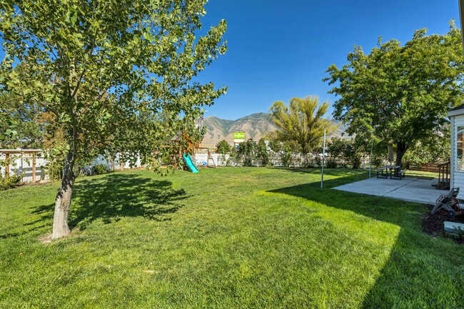 Building Photo - 6790 Greenfield Ln