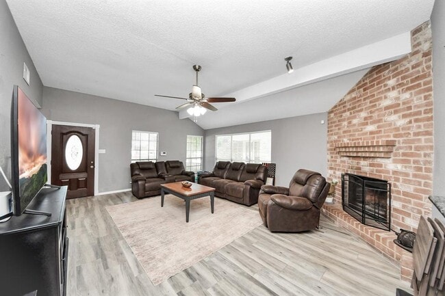 Building Photo - 11031 Kirkmead Dr