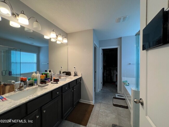 Building Photo - 16022 Willow Bluff Ct