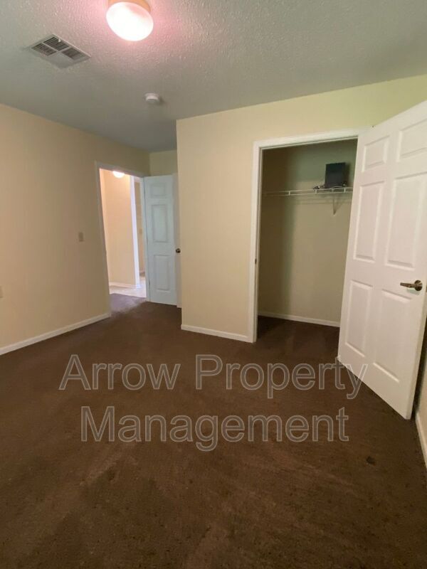 Building Photo - 1015 14th St