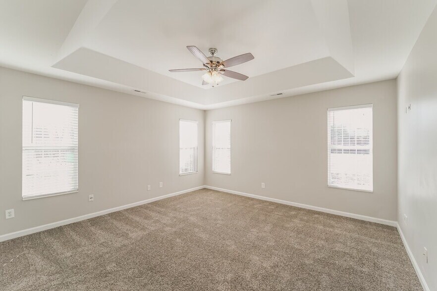 Building Photo - 4031 Huntmeadow Dr