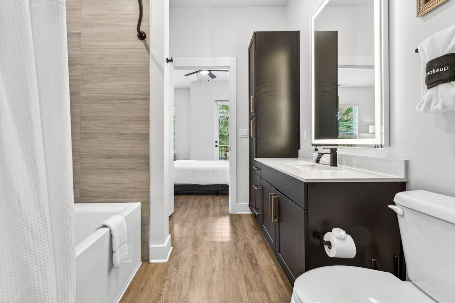 Building Photo - 1116 Gramercy Ln