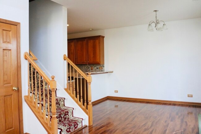 Building Photo - 2598 Hillsboro Blvd