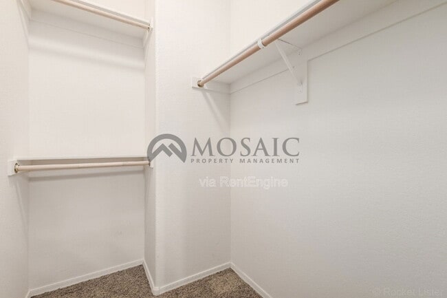 Building Photo - 900 S 94th St