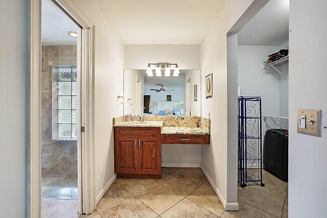 Building Photo - 4422 Brandywine Dr