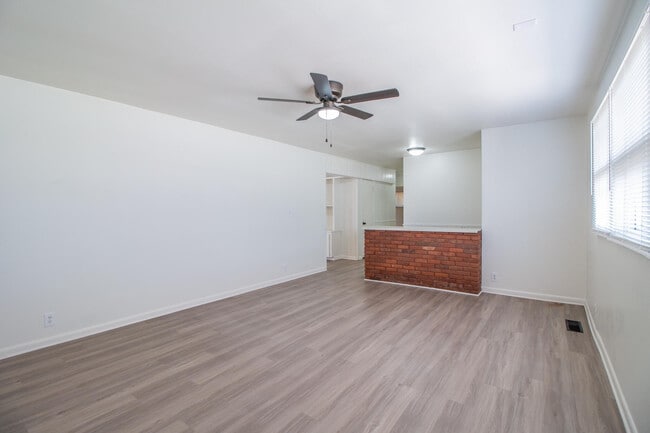 Building Photo - 2510 56th St