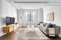 Building Photo - 212 W 91st St