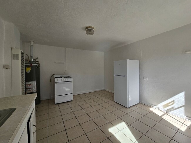 Building Photo - 739 Montez Pl