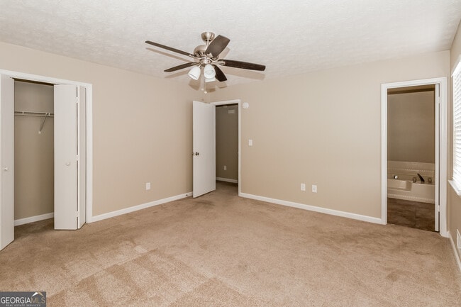 Building Photo - 10436 Irongate Ln