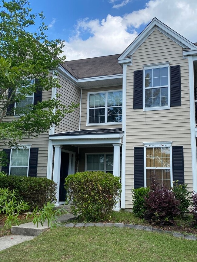 Building Photo - 2 bedroom 2.5 bath in Godley Park