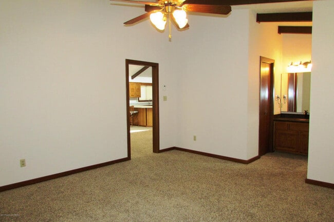 Building Photo - Unique 2 Bedroom with Large Office of US 64