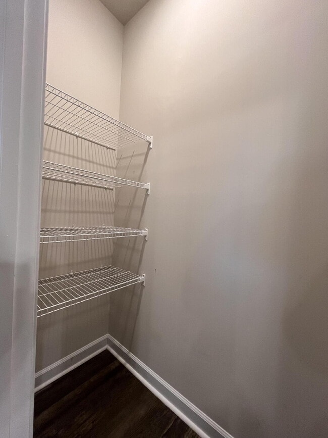 Building Photo - 2 Jaydn Dr W