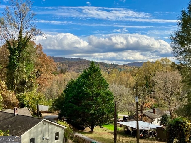 Building Photo - 85 Dixieland Ln