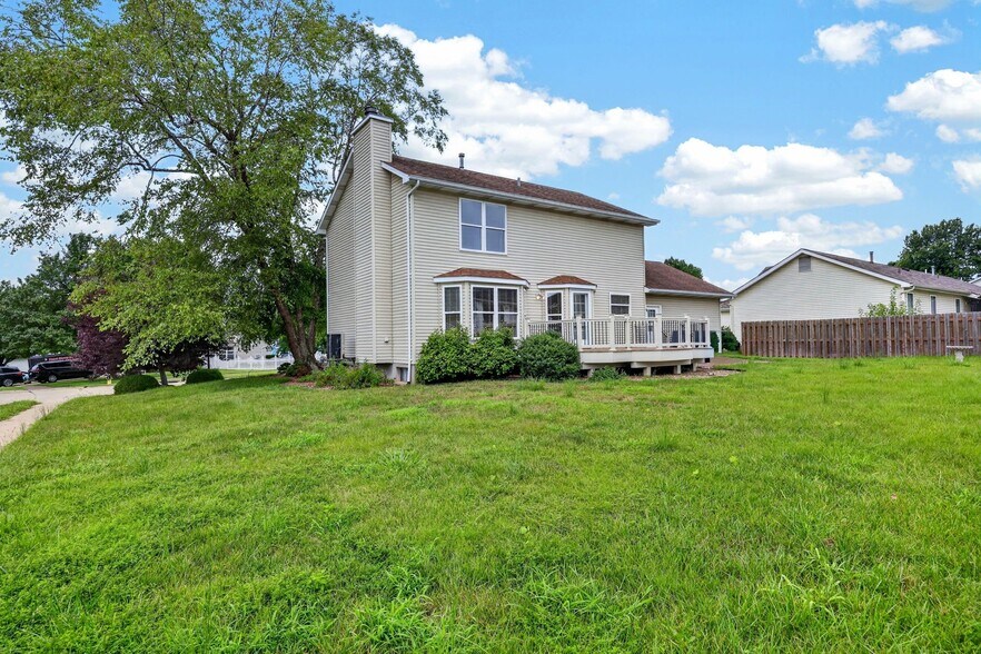 Building Photo - 2600 Northcliffe Dr