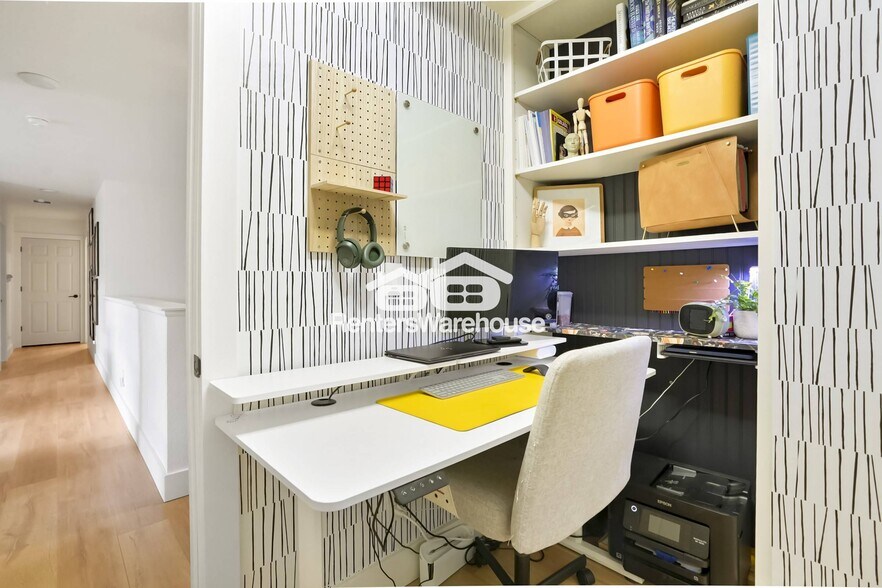 Building Photo - 6515 N Espana Ct
