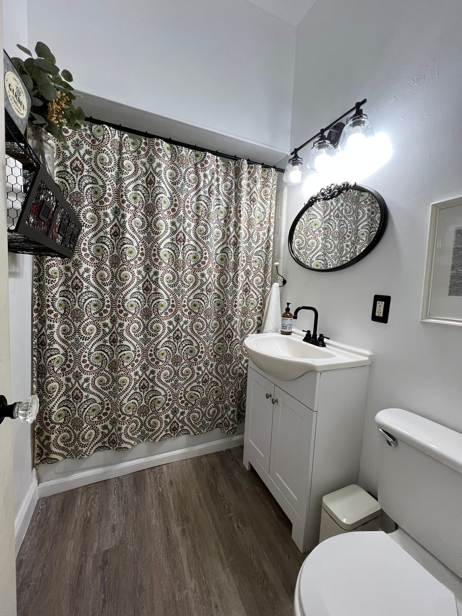 Bathroom - 315 S Washington St