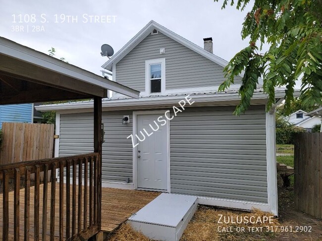 Building Photo - Newly Rehabbed 3 bed 2.5 bath