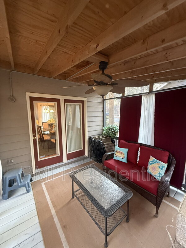 Building Photo - 14300 Cove Ridge Pl