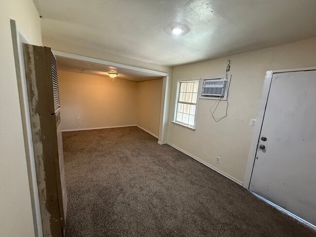 Building Photo - Lebanon rear