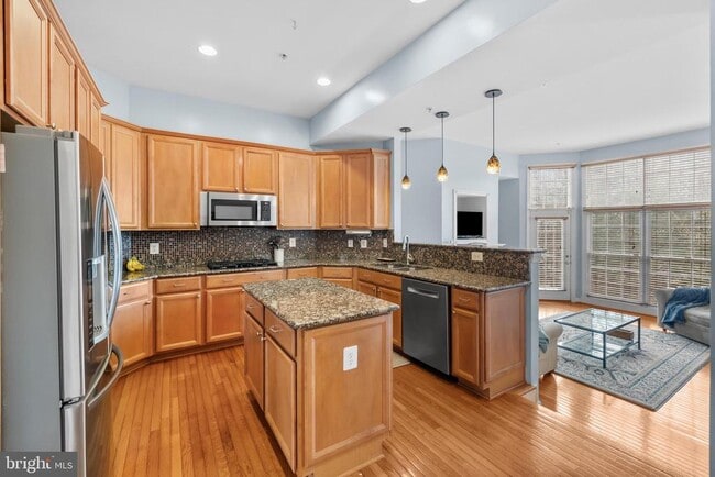 Building Photo - 5187 Brawner Pl