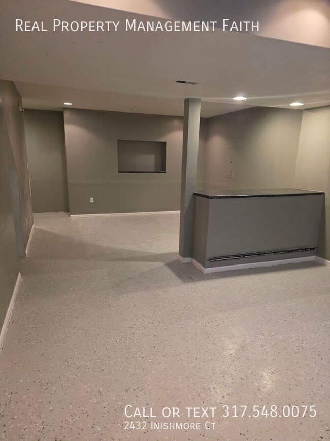 Building Photo - 2432 Inishmore Ct