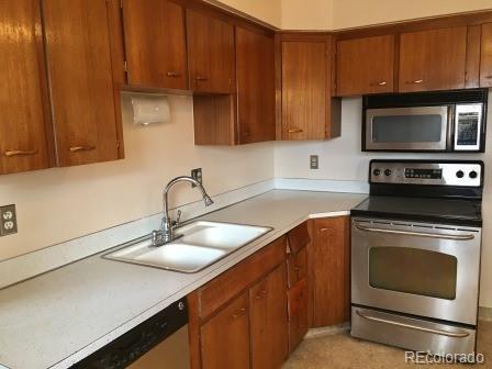 Building Photo - 485 Elmira St