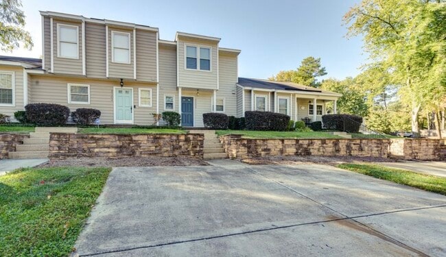 Building Photo - 3302 Comstock Rd