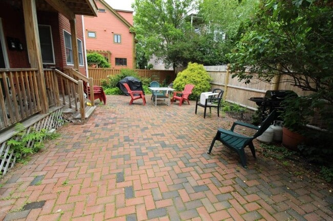 Primary Photo - 3.0 bedroom in Cambridge Massachusetts 02139