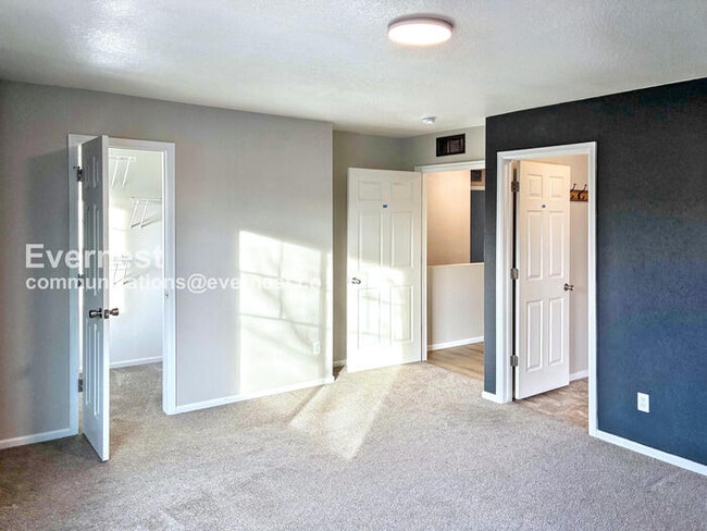 Building Photo - 3907 Heatherwood Cir