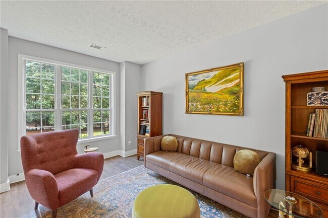 Building Photo - 135 Sable Pointe Dr