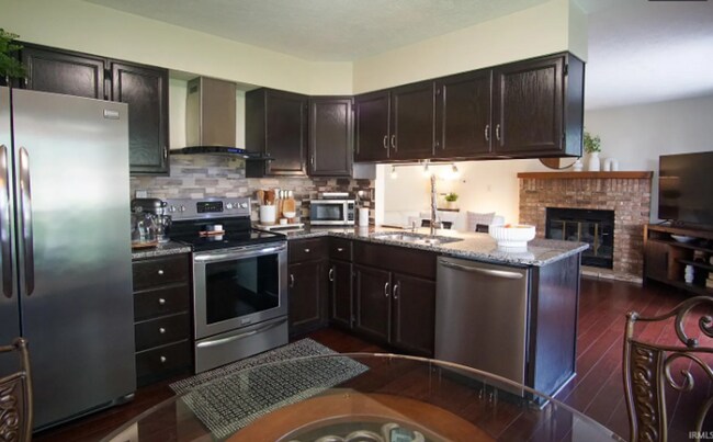 Building Photo - 2 Bedroom Lafayette Home!!