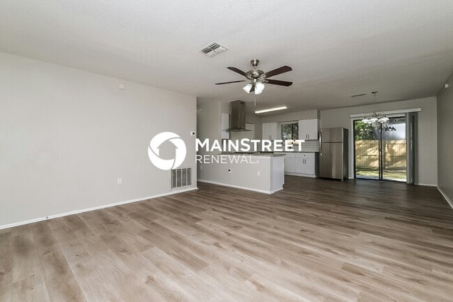 Building Photo - 3 Bedroom Pet-Friendly Home in NEW PORT RICHEY, FL with Main Street Renewal