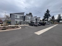 Building Photo - Newer 2-Bedroom Apartment located off Jasper rd in South Springfield