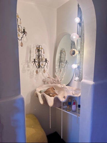 Building Photo - 8650 Olin St