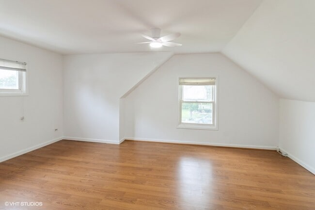 Building Photo - 110 N Prater Ave