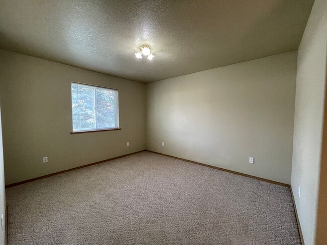 Building Photo - 105 Ben Williams Ln