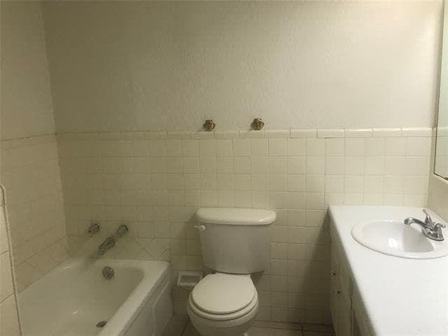 Building Photo - 3373 S 27th St