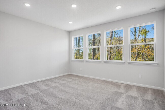 Building Photo - 95999 Surrey Pl