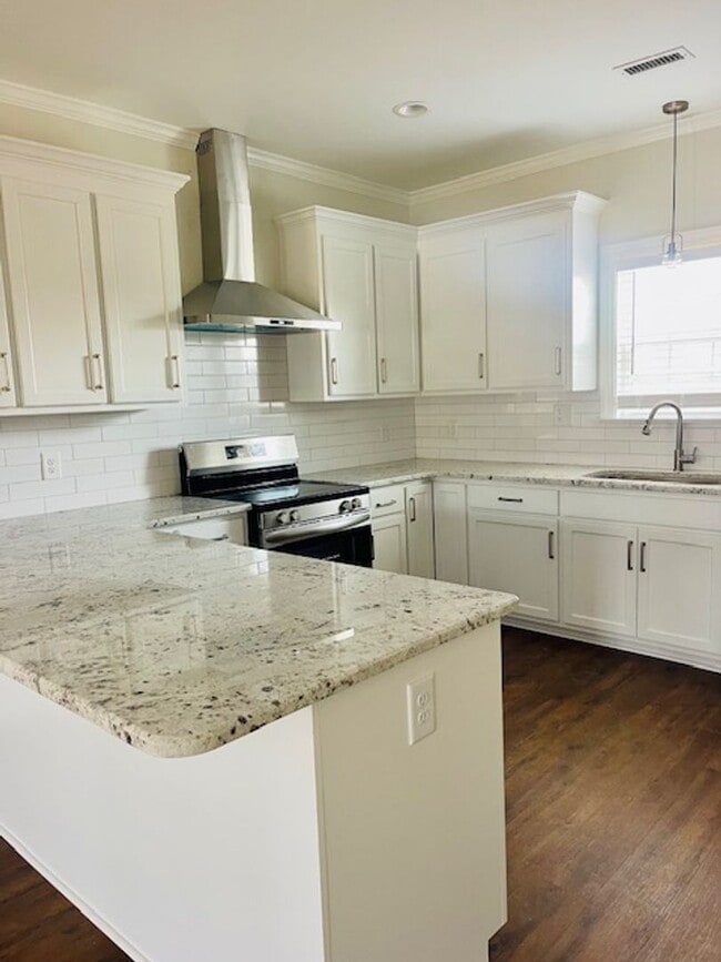 Building Photo - Nice home in Hugo Area!