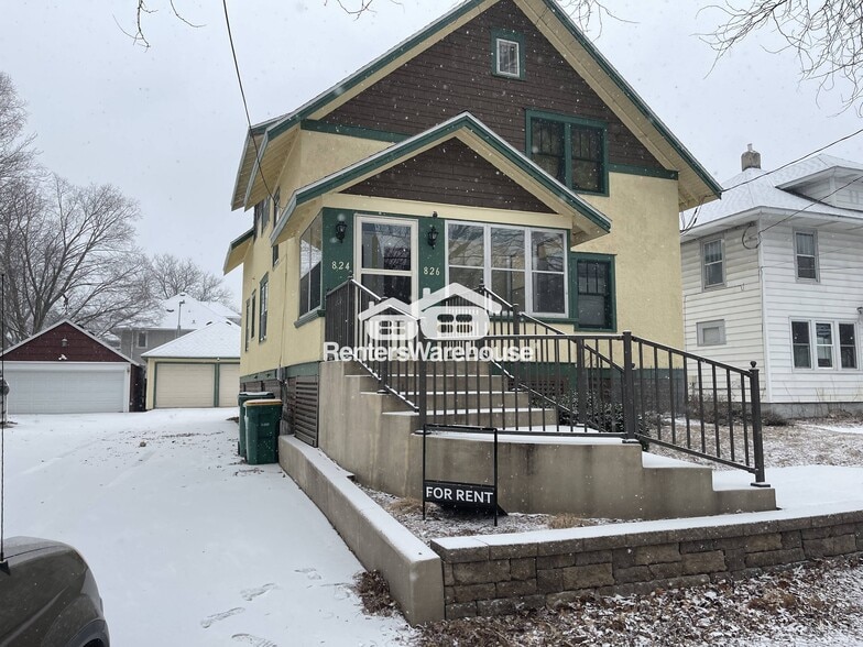 Primary Photo - 826 1st St NW