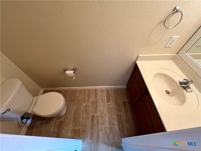 Building Photo - 1307 Cavalry Ln