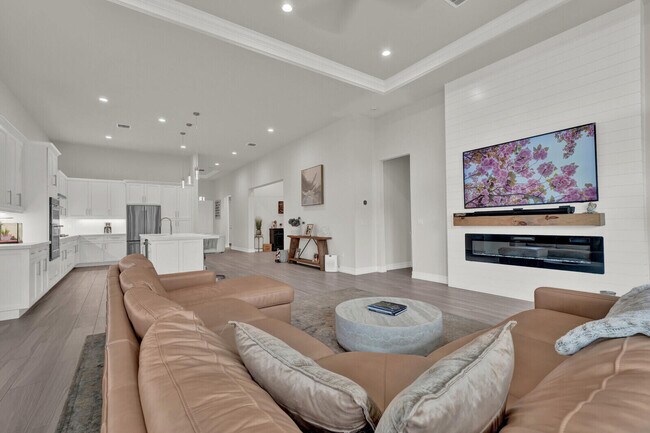 Building Photo - 138 Palma St